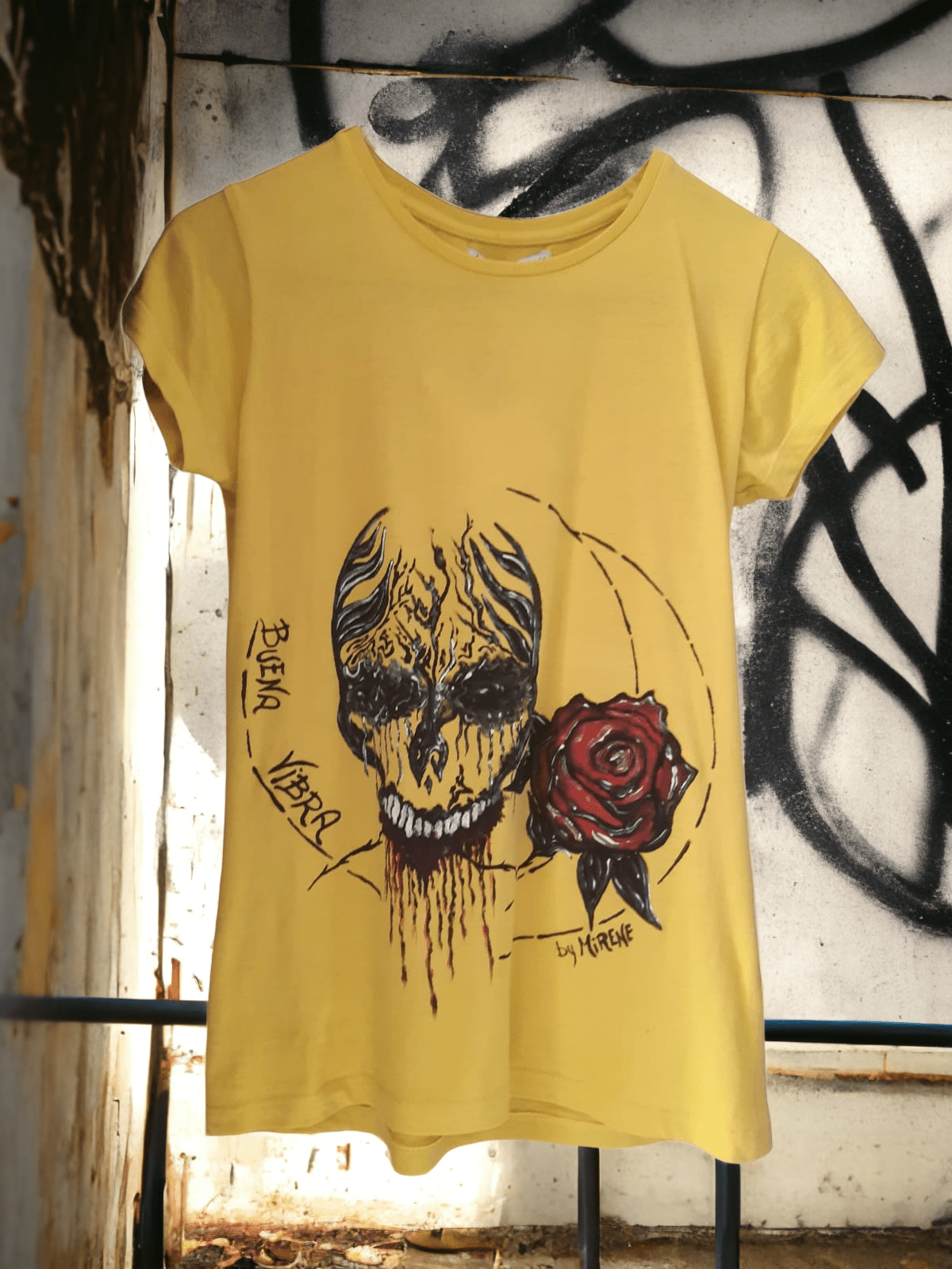 Camisetas pintadas de calaveras byMIRENE